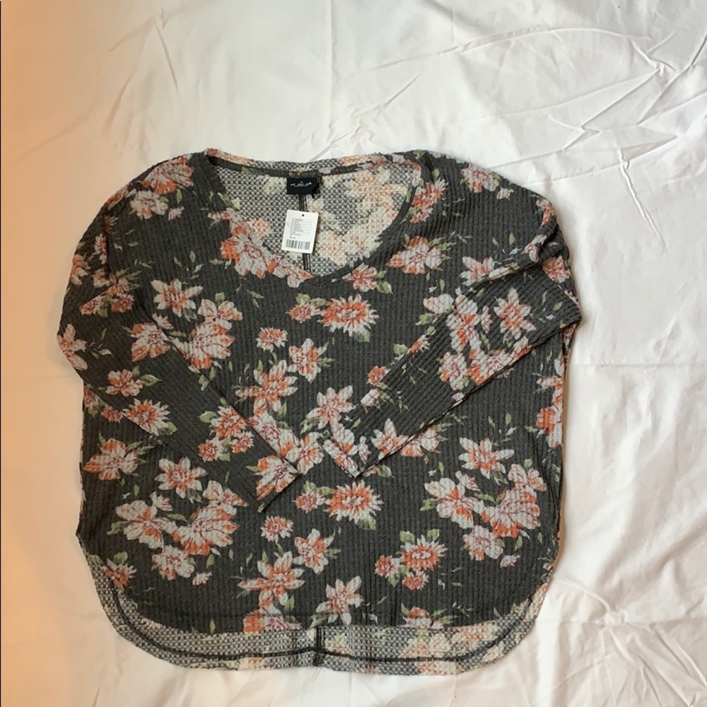 Out From Under flower thermal *NWT*